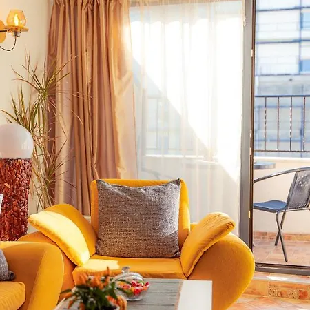 Pumpkin Spiced With Own Parking And Office Setup * Sofia