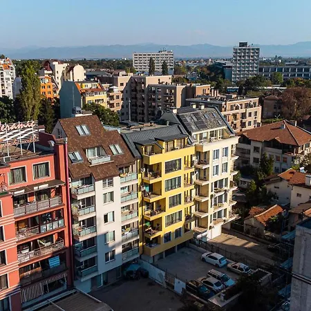 Pumpkin Spiced With Own Parking And Office Setup Sofia