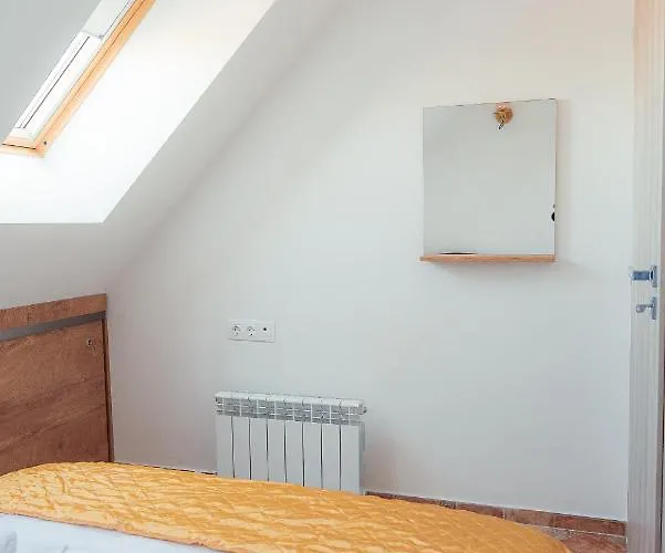 Appartement Pumpkin Spiced With Own Parking And Office Setup *