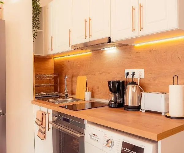 Appartement Pumpkin Spiced With Own Parking And Office Setup Sofia