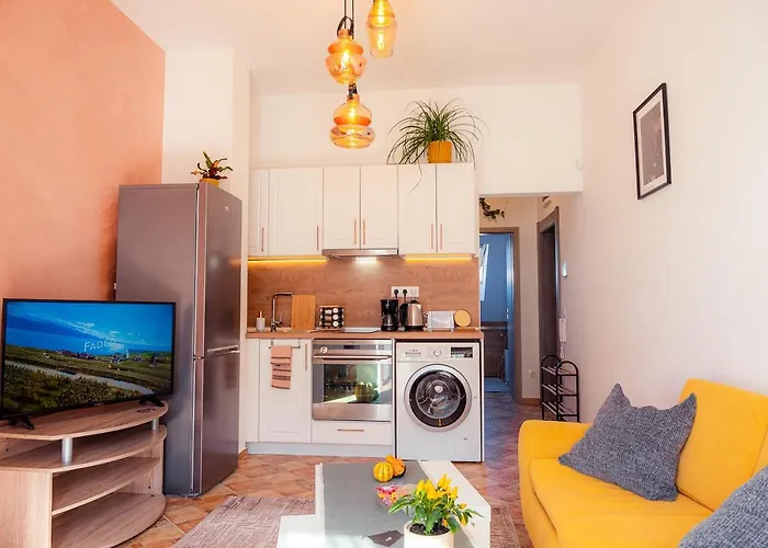 Pumpkin Spiced With Own Parking And Office Setup Appartement Sofia