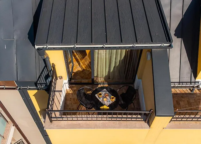 Pumpkin Spiced With Own Parking And Office Setup סופיה